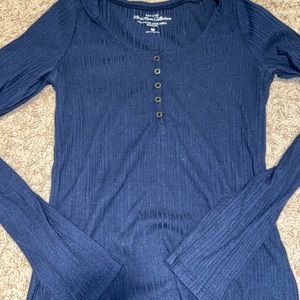 hollister long sleeve with buttons